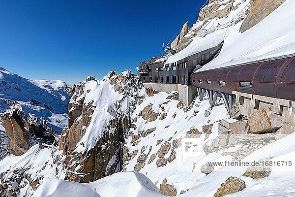 Aussichtspunkt  The Pipe  Aiguille du Midi  Mont Blanc Massif  Chamonix  Frankreich  Europa