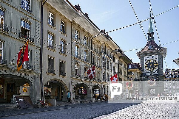 Flags on a row of houses in the old town of Bern  clock tower Zytglogge  Inner City  Bern  Canton Bern  Switzerland  Europe
