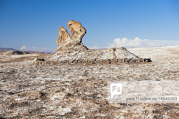 Felsformationen im Mondtal (Valle de la Luna)  geformt von Wind und Regen  Atacama-Wüste  Nordchile