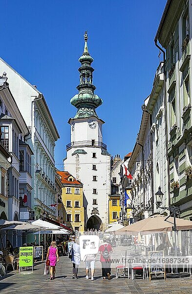 Pedestrian zone in Michalska Street with Michaeler Gate  Old Town  Bratislava  Slovakia  Europe
