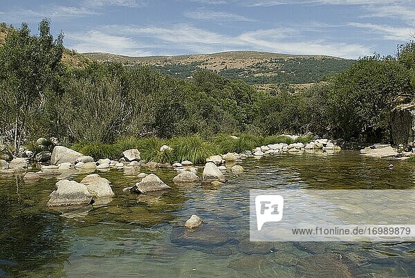 Poza de las Paredes  Garganta des Barbellido-Flusses  Sierra de Gredos  Navacepeda de Tormes  Avila  Region Kastilien-León  Spanien.