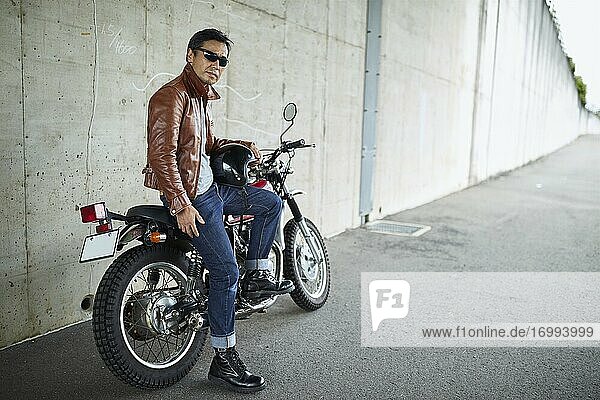 Japanischer Motorradfahrer