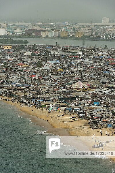 Blick über die Elendsviertel von West Point  Monrovia  Liberia  Afrika