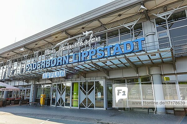 Terminal des Flughafen Paderborn Lippstadt Airport (PAD)  Ahden  Deutschland  Europa