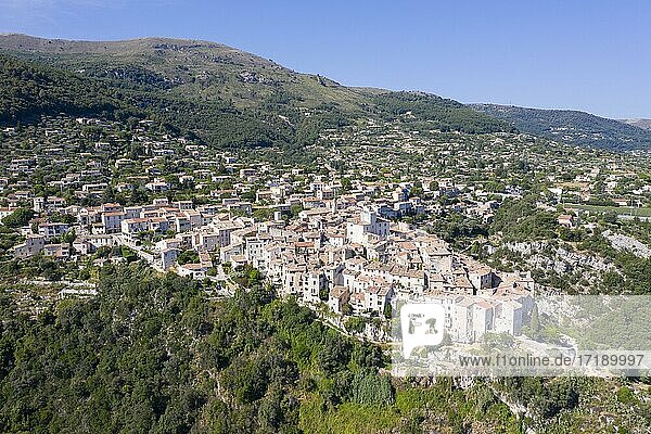 Luftaufnahme historische Altstadt von Tourrettes-sur-Loup  Region Provence-Alpes-Cote d?Azur  Departement Alpes-Maritimes  Südfrankreich  Frankreich  Europa