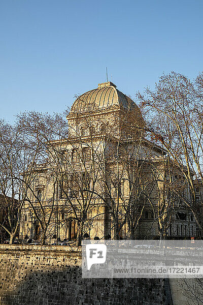 Blick auf die Große Synagoge  Rom  Italien