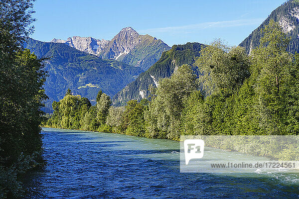 Fluss Ziller  Zillertaler Alpen  Zillertal  Tirol  Österreich