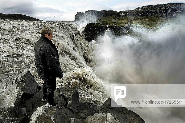 Waterfall  Man  Spray  Break-off edge  Dettifoss  North Iceland  Highland  Iceland  Europe