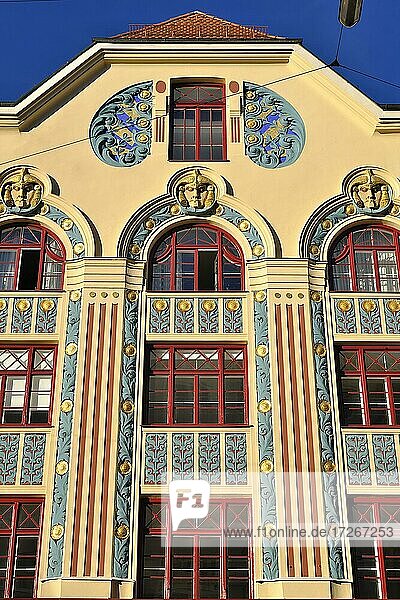 Jugendstilhaus in Schwabing  Detail Fassade  München  Bayern  Deutschland  Europa