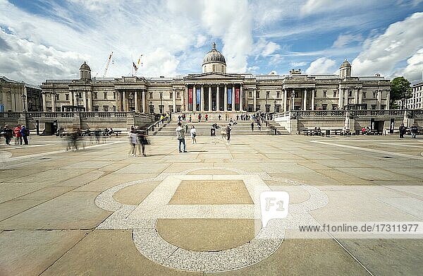 National Gallery  Trafalgar Square  London  England  Großbritannien  Europa