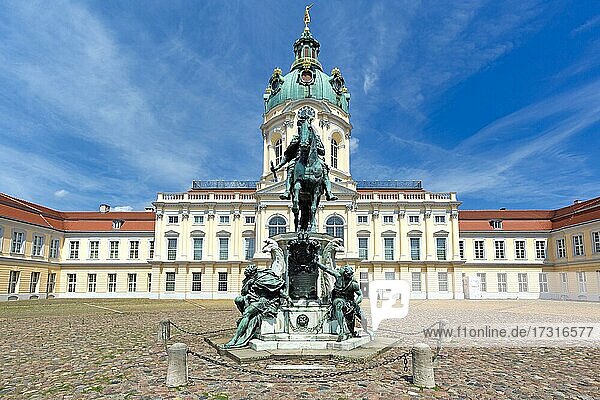 Equestrian statue of the Great Elector in the Court of Honour  Charlottenburg Palace  Berlin  Germany  Europe
