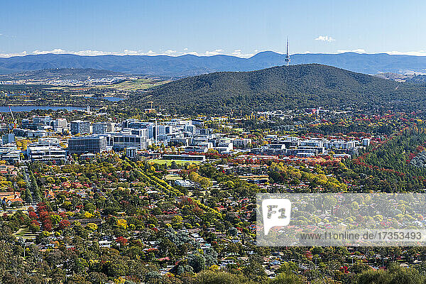 Australia  Australian Capital Territory  Canberra  Cityscape in green valley