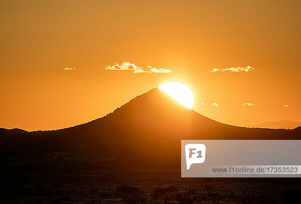 Usa  New Mexico  Santa Fe  El Dorado  Sun setting over hills