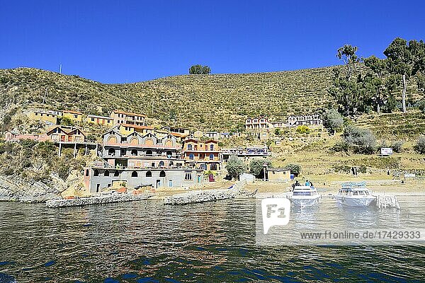 Tourist establishments and accommodation at the port  Isla del Sol  Lake Titicaca  La Paz Department  Bolivia  South America