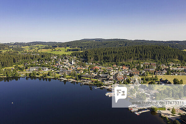 Germany  Baden-Wurttemberg  Titisee-Neustadt  Aerial view of village on shore of Titisee lake