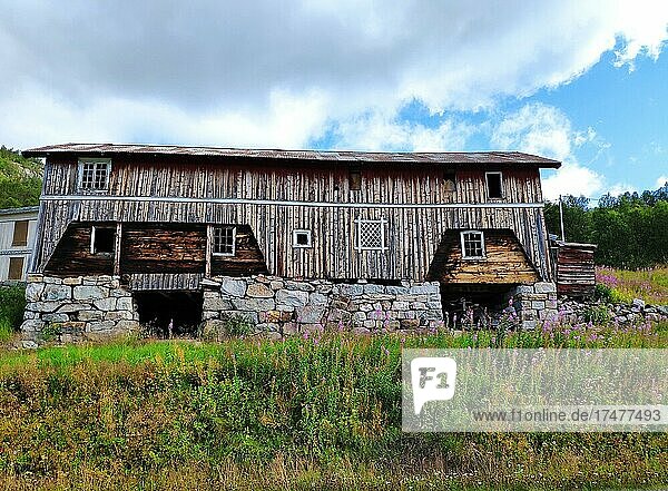 Altes Bauernhaus in Botten  Telemark  Norwegen  Europa