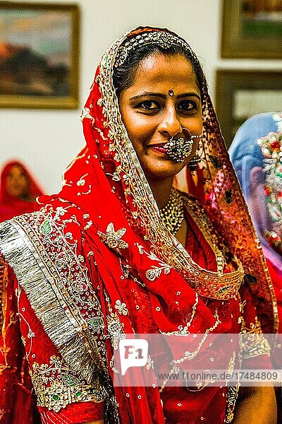 Getrennte Zeremonien von Braut und Bräutigam  prunkvolle Hochzeit in Rajasthan  Bikaner  Rajasthan  Indien  Asien