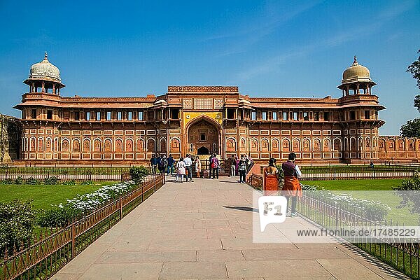 Jahangir Palace  The Red Fort  Agra  Agra  Uttar Pradesh  India  Asia