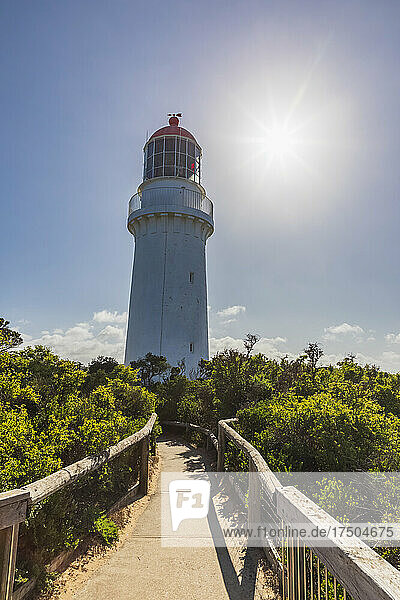 Australia  Victoria  Cape Schanck  Sun shining over Cape Schanck Lighthouse