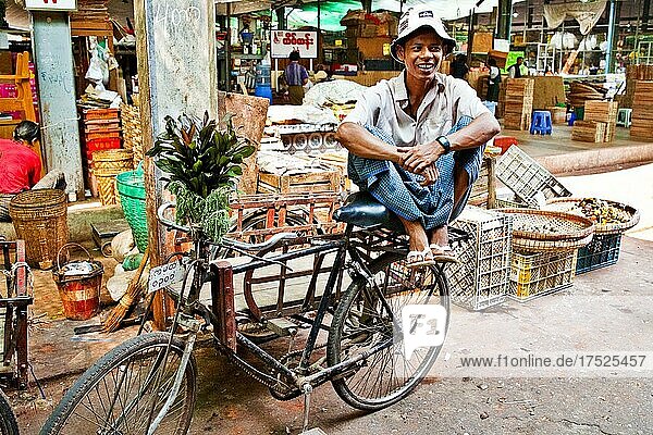 Cycle rickshaw  Thiri Mingaleay vegetable market  Yangoon  Myanmar  Yangoon  Myanmar  Asia