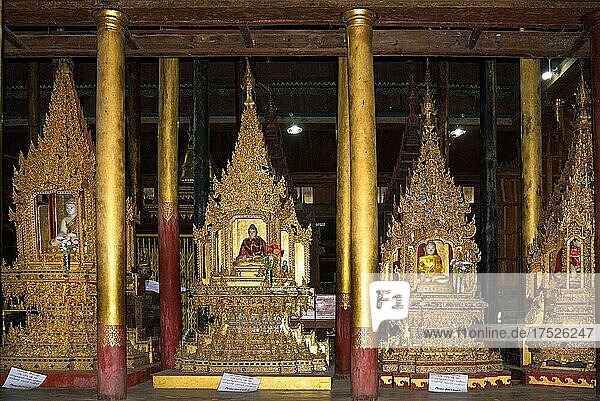 Buddhastatuen im Shan Stil  Nga Phe Chaung Kloster  Inle See  Myanmar  Inle See  Myanmar  Asien