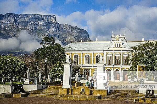 South African National Museum vor Tafelberg  Kapstadt  Südafrika  Westkap