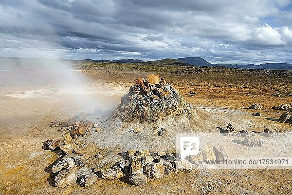 Steaming fumarol  solfatar in the Hverarönd geothermal area  also Hverir or Namaskard  Northern Iceland  Iceland  Europe