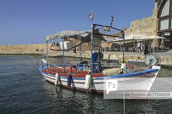 Fischerboot  Fischereihafen  Chania  Kreta  Griechenland  Europa