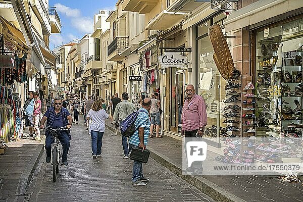 Einkaufstraße Eth. Antistaseos  Altstadt  Rethymno  Kreta  Griechenland  Europa
