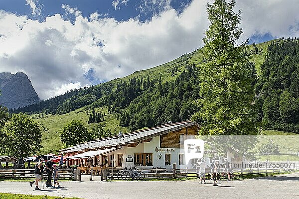 Rasthütte Engalm im Sommer  Hinterriss  Tirol  Österreich  Europa