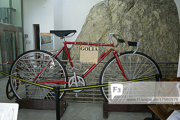 Europa  Italien  Lombardei  Provinz Como  Magreglio  Fahrradmuseum Madonna del Ghisallo.