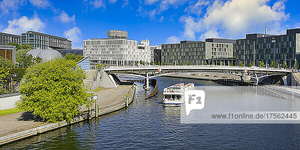 Business buildings along the Spree River  Government district in Berlin Mitte  Berlin  Germany  Europe