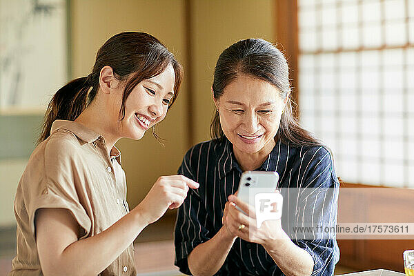 Japanese Senior Female Who Wants To Learn How To Use Smartphone