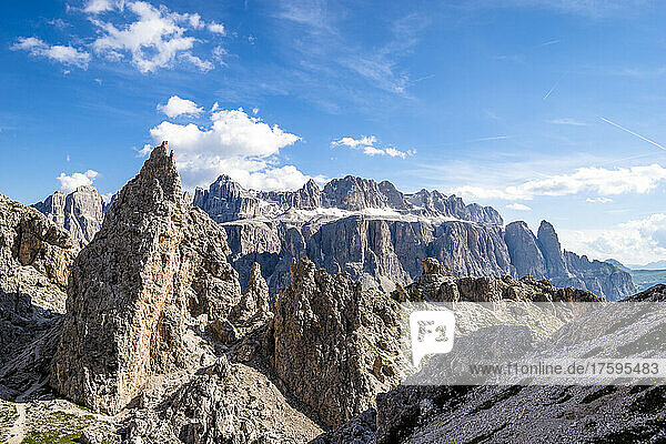 Italy  South Tyrol  Scenic view of Sella Group in summer