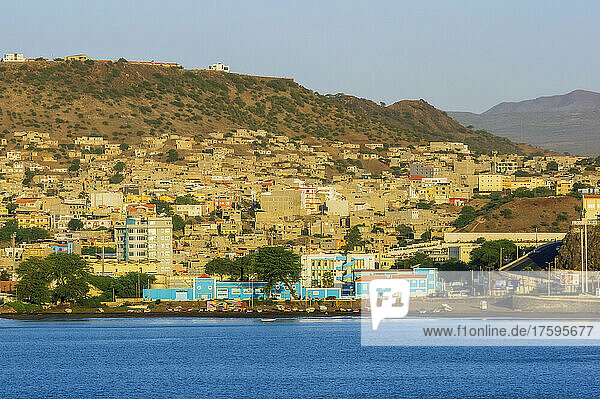 Cape Verde  Sao Vicente  Mindelo  Edge of coastal city with hill in background