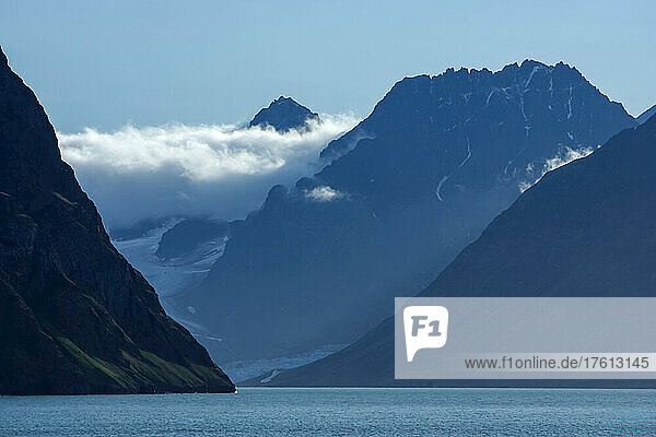 Von Gletschern geformter Fjord  Lilliehook Fjord  Spitzbergen  Svalbard  Norwegen.