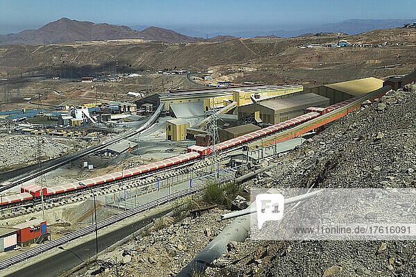 Erzbrecher- und Mahlanlage in El Teniente  der größten Kupfermine der Welt  in der Nähe von Rancagua  Chile; Cachopoal  Chile