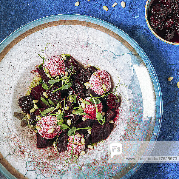 Baked beetroot salad with herbs and seeds