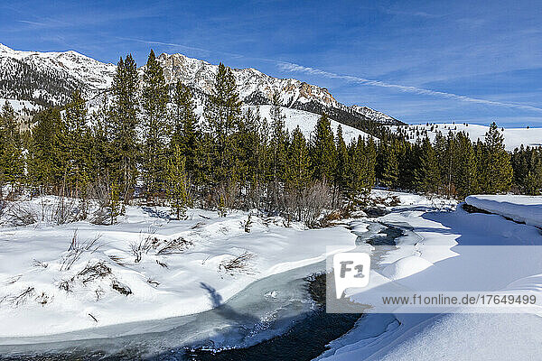 United States  Idaho  Ketchum  Ice and snow along Big Wood River near Sun Valley on sunny day