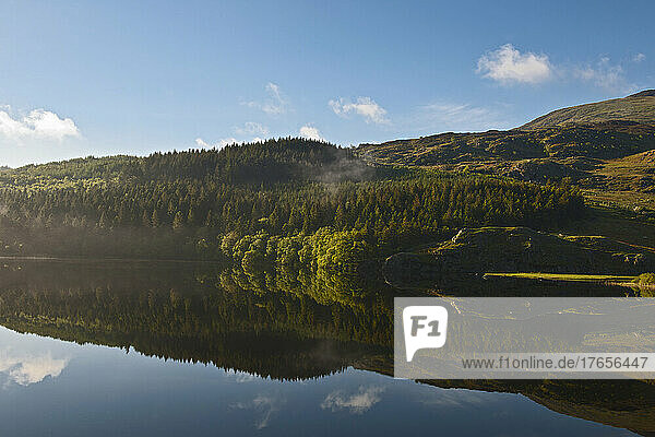 morning scene at Snowdonia National Park