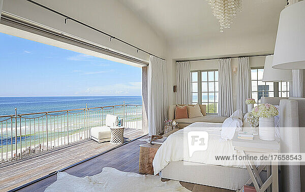 Bedroom with Spectacular view Gulf of Mexico