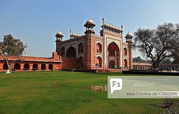 State of Uttar Pradesh  Agra  the main gate to the Taj Mahal site  North India  India  Asia