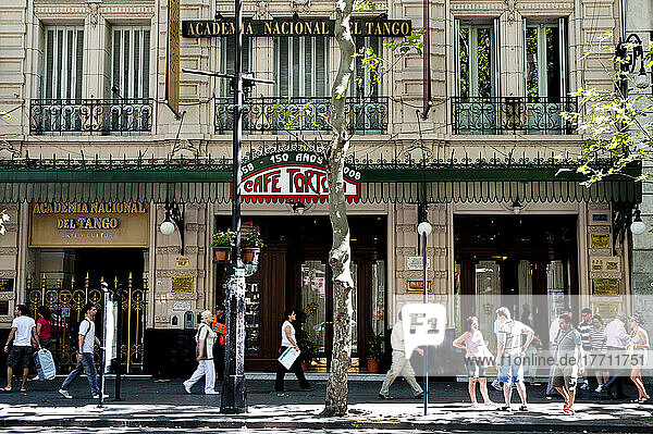 Berühmtes Cafe Tortoni  das älteste Cafe in Buenos Aires  San Nicolas  Buenos Aires  Argentinien