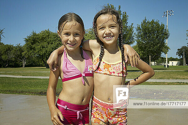 Mädchen im Wasserpark  St. Catherines  Ontario