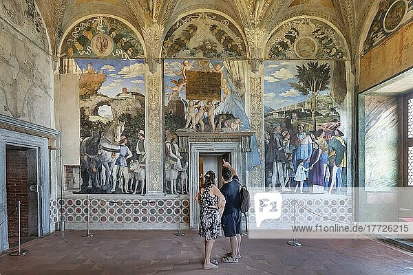 Camera Degli Sposi  frescoes by Andrea Mantegna  Palazzo Ducale  UNESCO World Heritage Site  Mantova (Mantua)  Lombardia (Lombardy)  Italy  Europe
