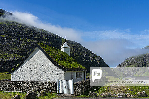 Building with turf roof  Saksun  Streymoy Island  Faroe Islands  Denmark  Europe