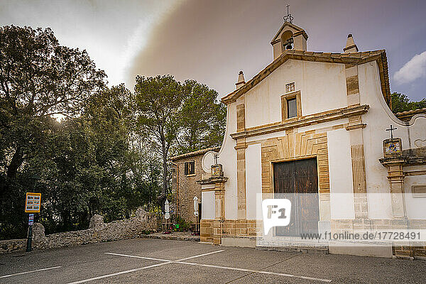 View of Calvary Chapel in the old town of Pollenca  Pollenca  Majorca  Balearic Islands  Spain  Mediterranean  Europe