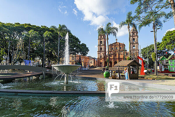 Square Pinheiro Machado in front of the Angelopolitan Cathedral  Santo Angelo  Rio Grande do Sul  Brazil  South America