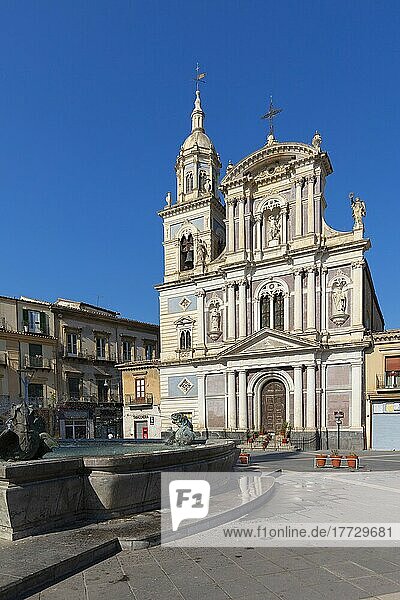 Church of Santa Maria la Nova  Piazza Garibaldi  Caltanisetta  Sicily  Italy  Europe