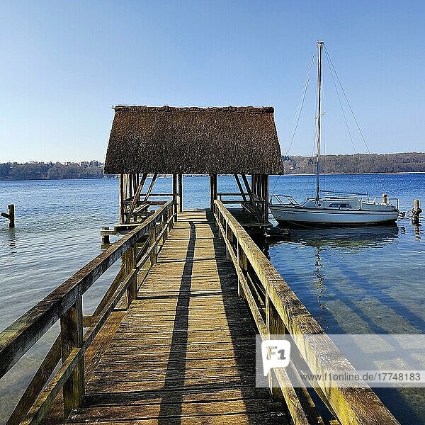 Bootsanleger Römnitzer Mühle  Römnitz  Ratzeburger See  Naturpark Lauenburgische Seen  Schleswig-Holstein  Deutschland  Europa